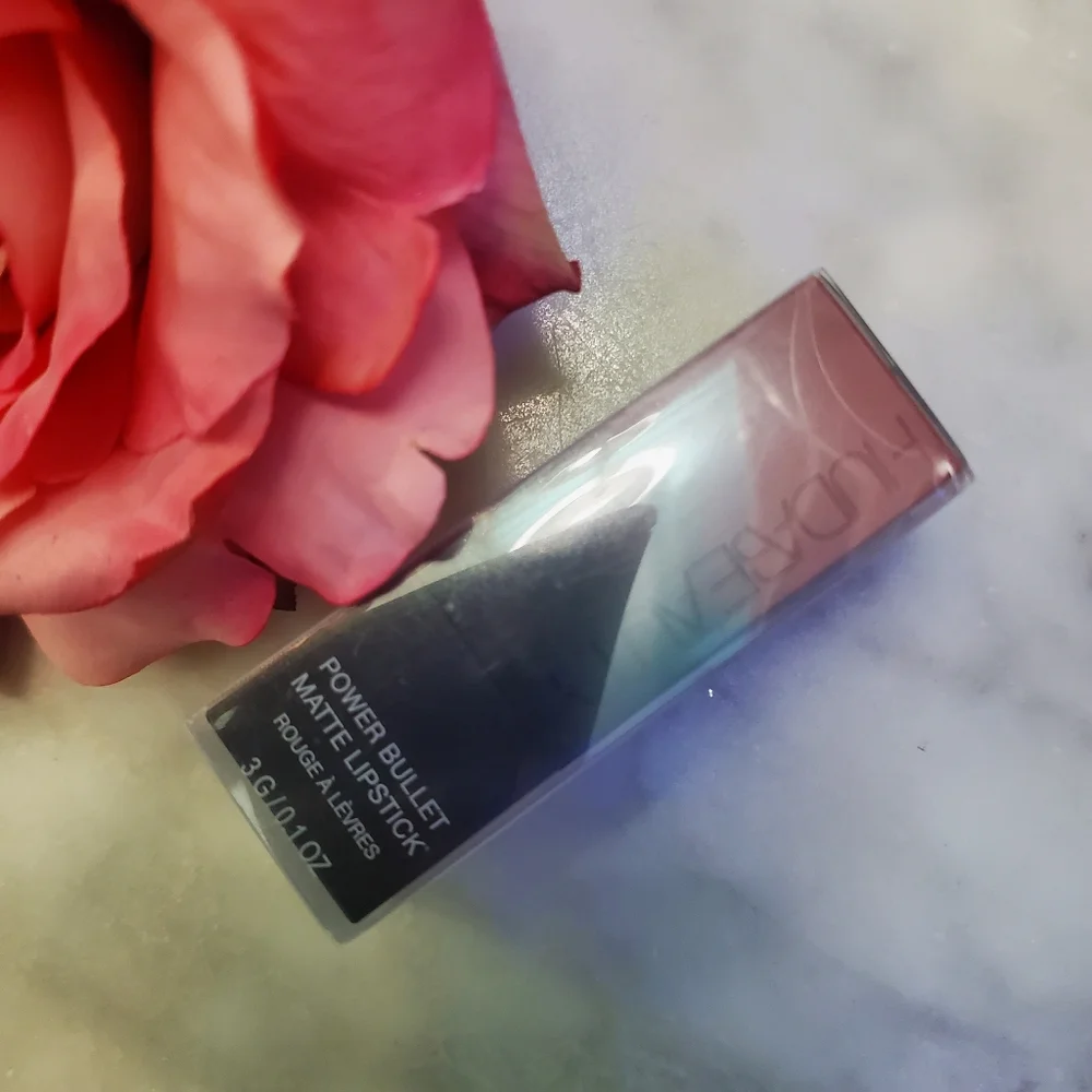 HUDA BEAUTY brand new