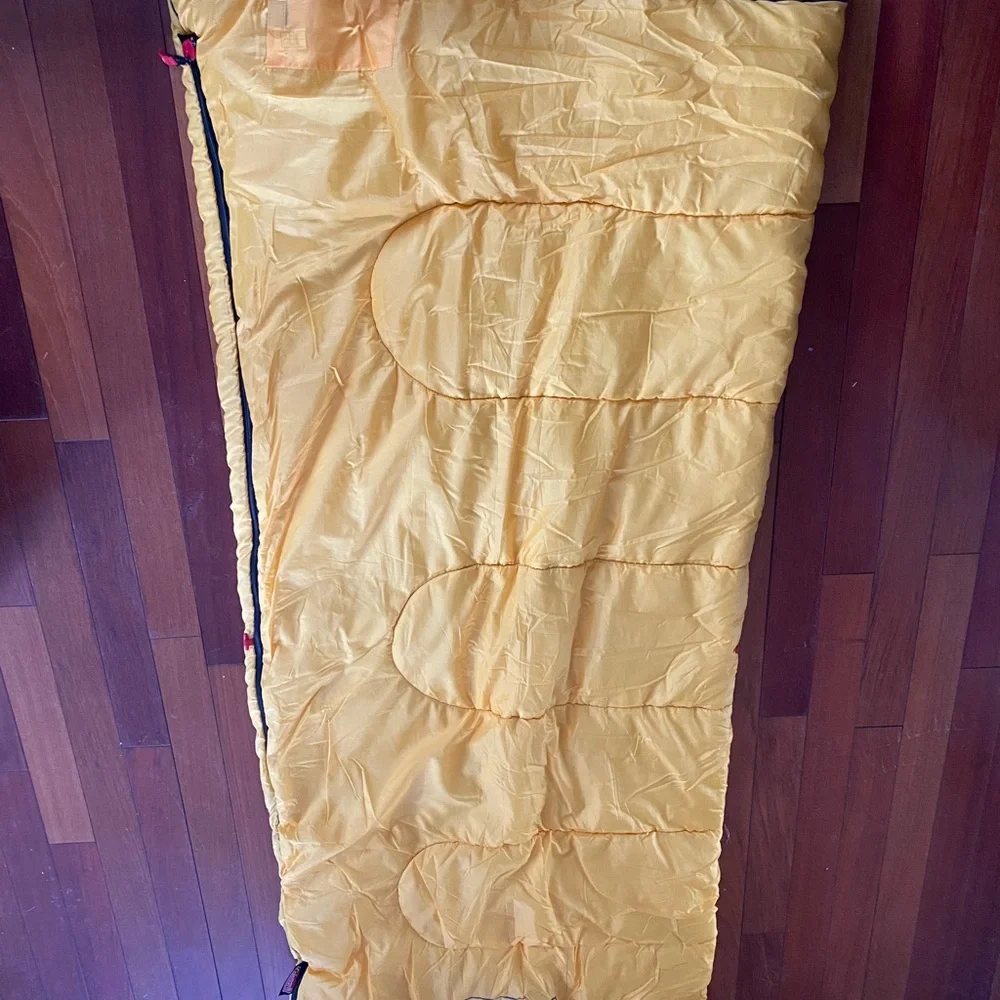 Vintage‎ Coleman yellow sleeping bag 33x70” PERFECT CONDITION