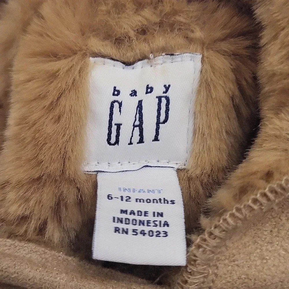 GAP baby hooded
