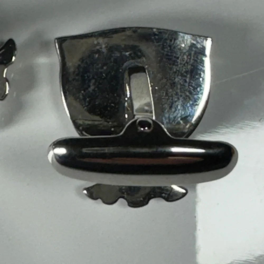 Roundtree & Yorke money cufflinks bb375