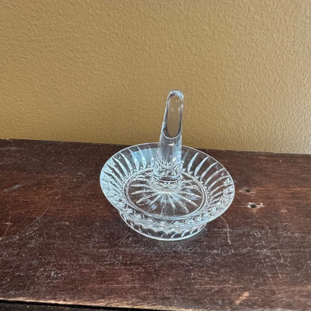 N/A crystal ring