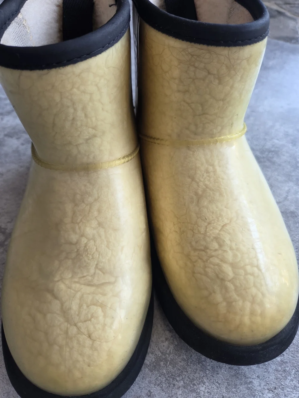 UGG yellow ankle