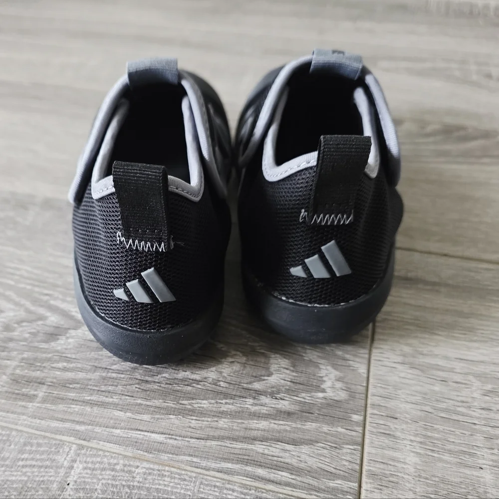adidas stylish comfortable
