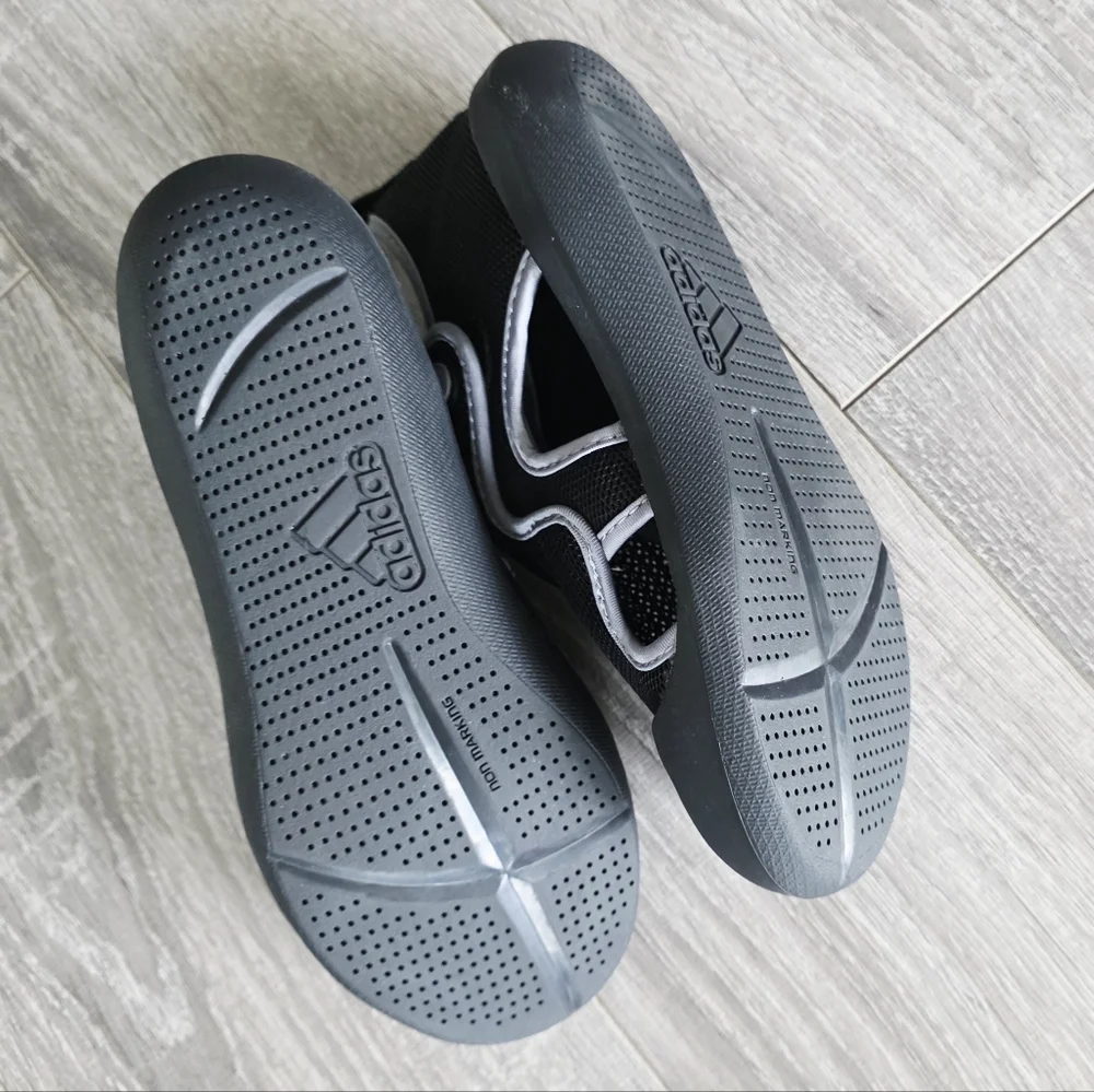 adidas stylish comfortable