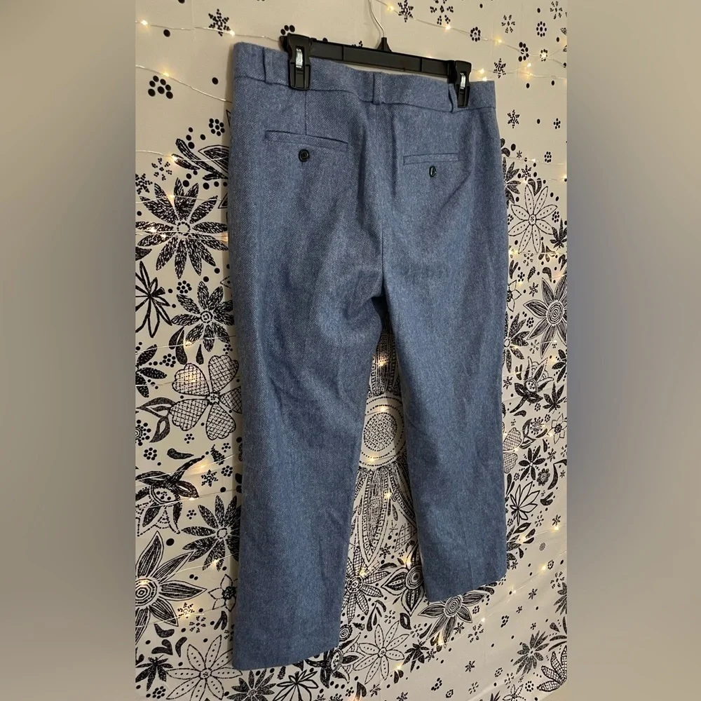Banana Republic Avery Pant, ankle length, side pockets, wool mix. LIKE NEW