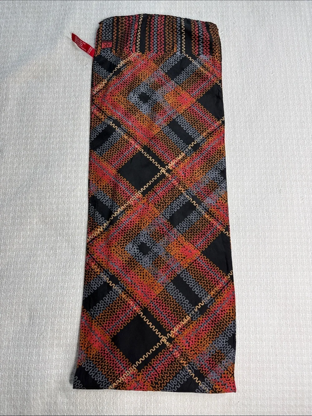 Anne Klein 55 wide inches
