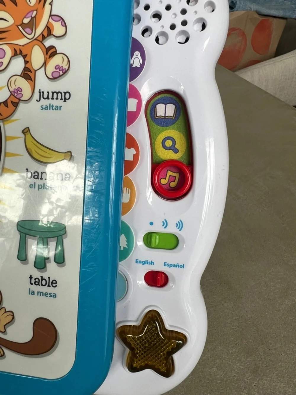Leapfrog Learning Friends 100‎ Words Book - English/Spanish