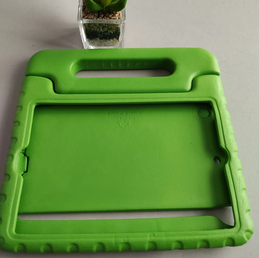unbranded this green