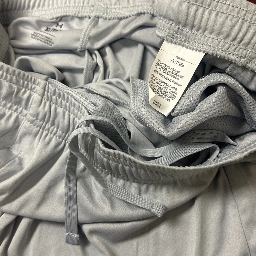 Under Armour Freedom Tech BFL Shorts Mens XL Loose Gray Athletic Gym Workout NWT