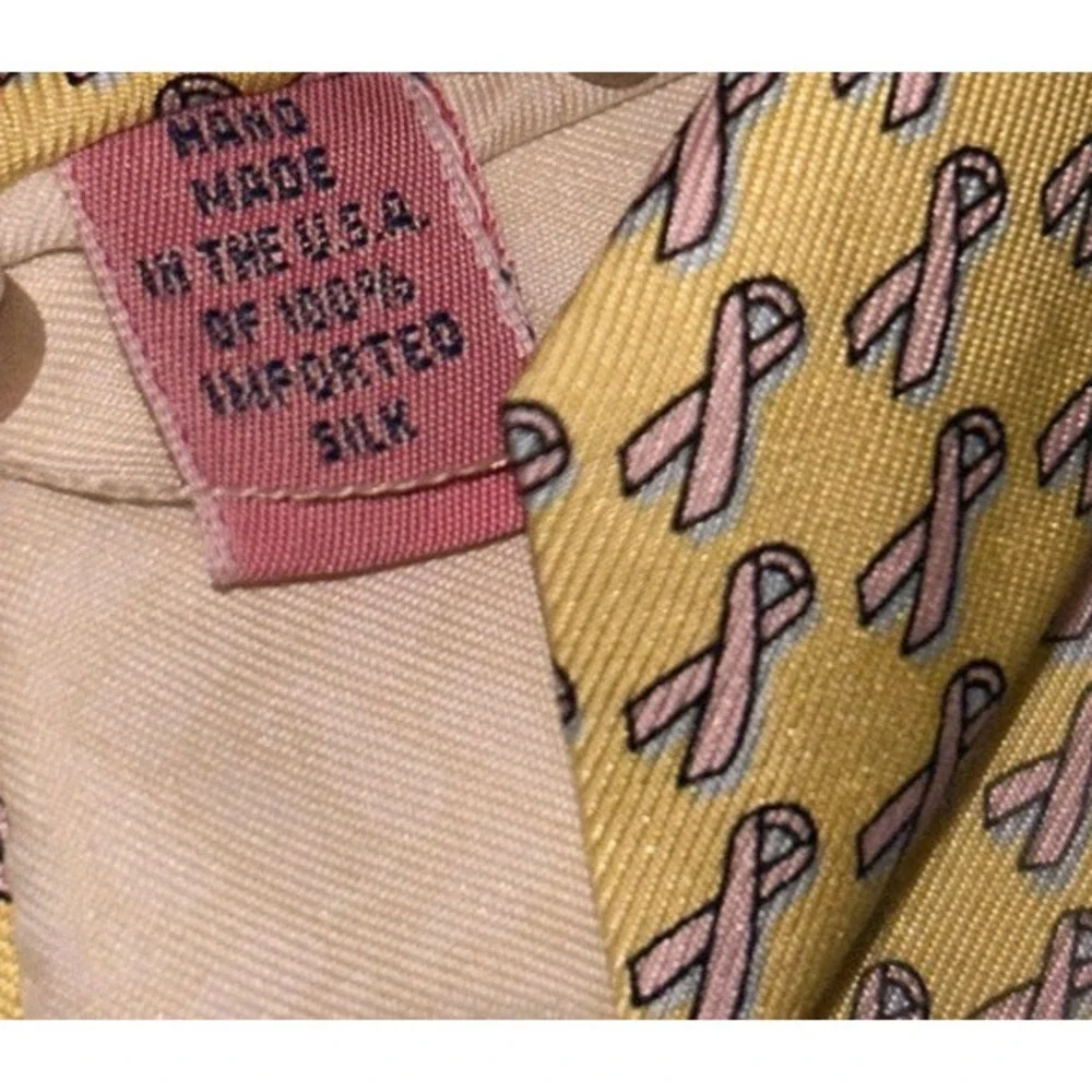 Vineyard Vines please see