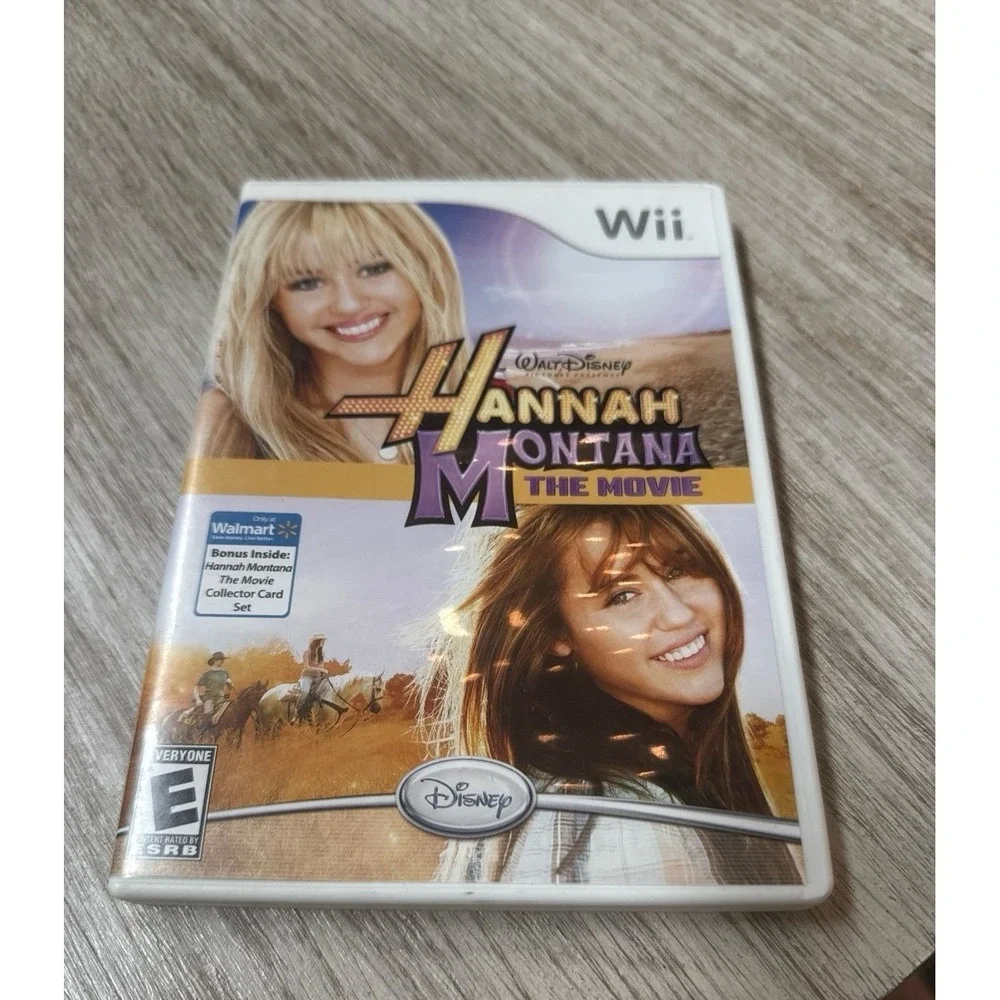 Nintendo wii comes microphone