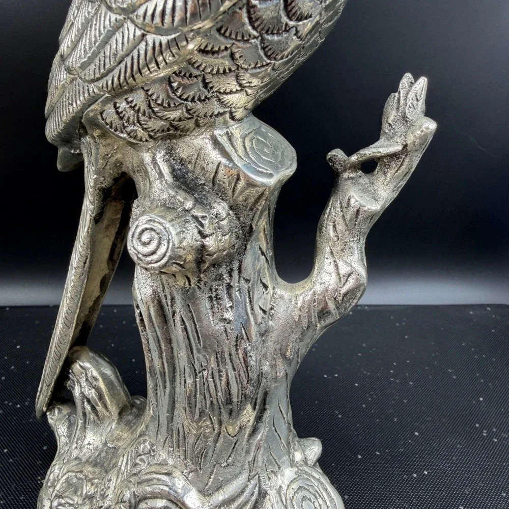 N/A hollywood mirrored figurines