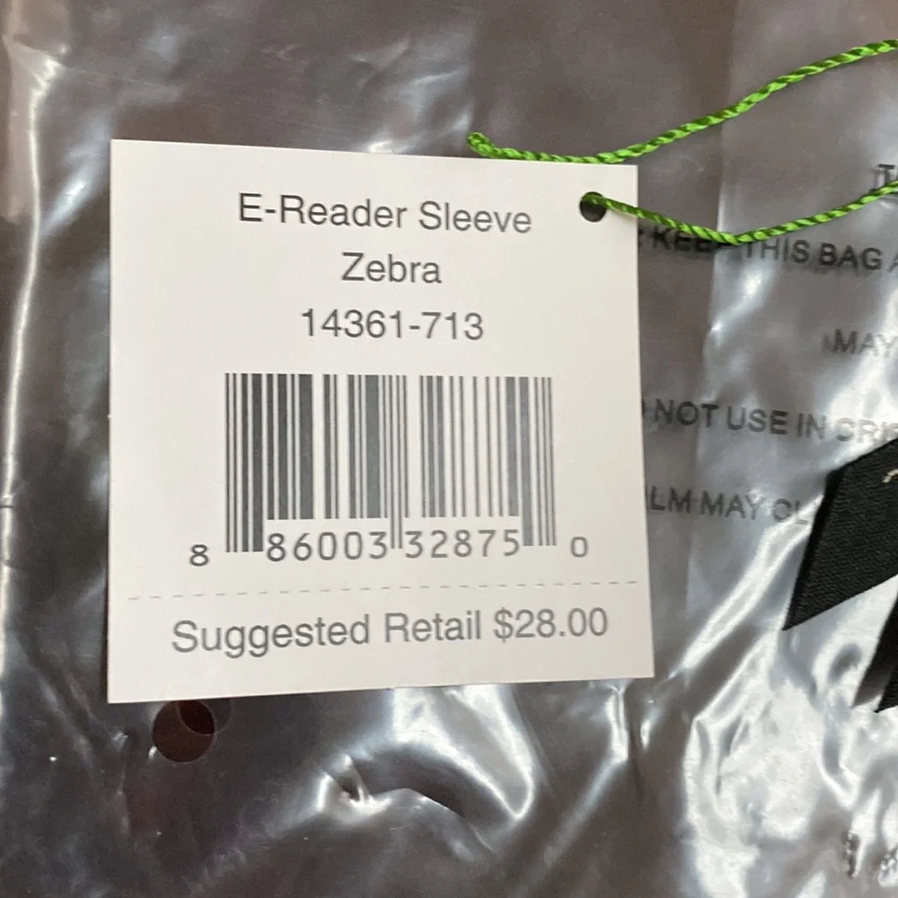 NEW Vera Bradley E-Reader Sleeve in “Zebra” Brown Animal Print padded retired!