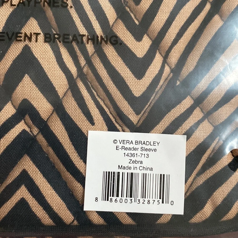 NEW Vera Bradley E-Reader Sleeve in “Zebra” Brown Animal Print padded retired!