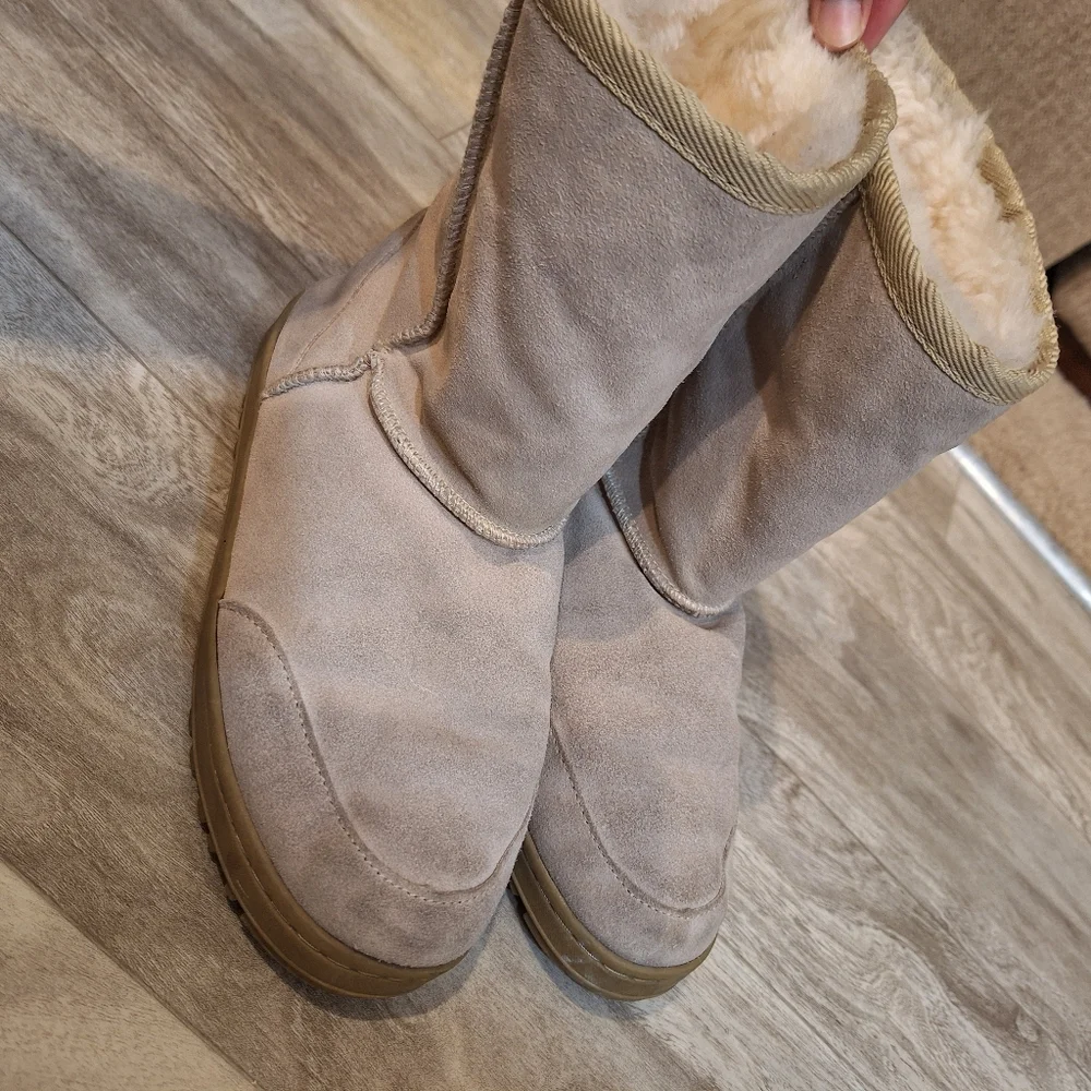 Australian Boot Company minor discoloration