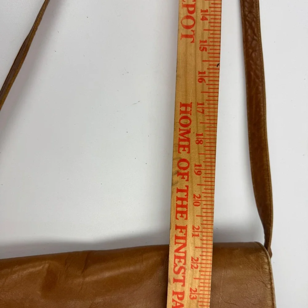Simon leather messenger