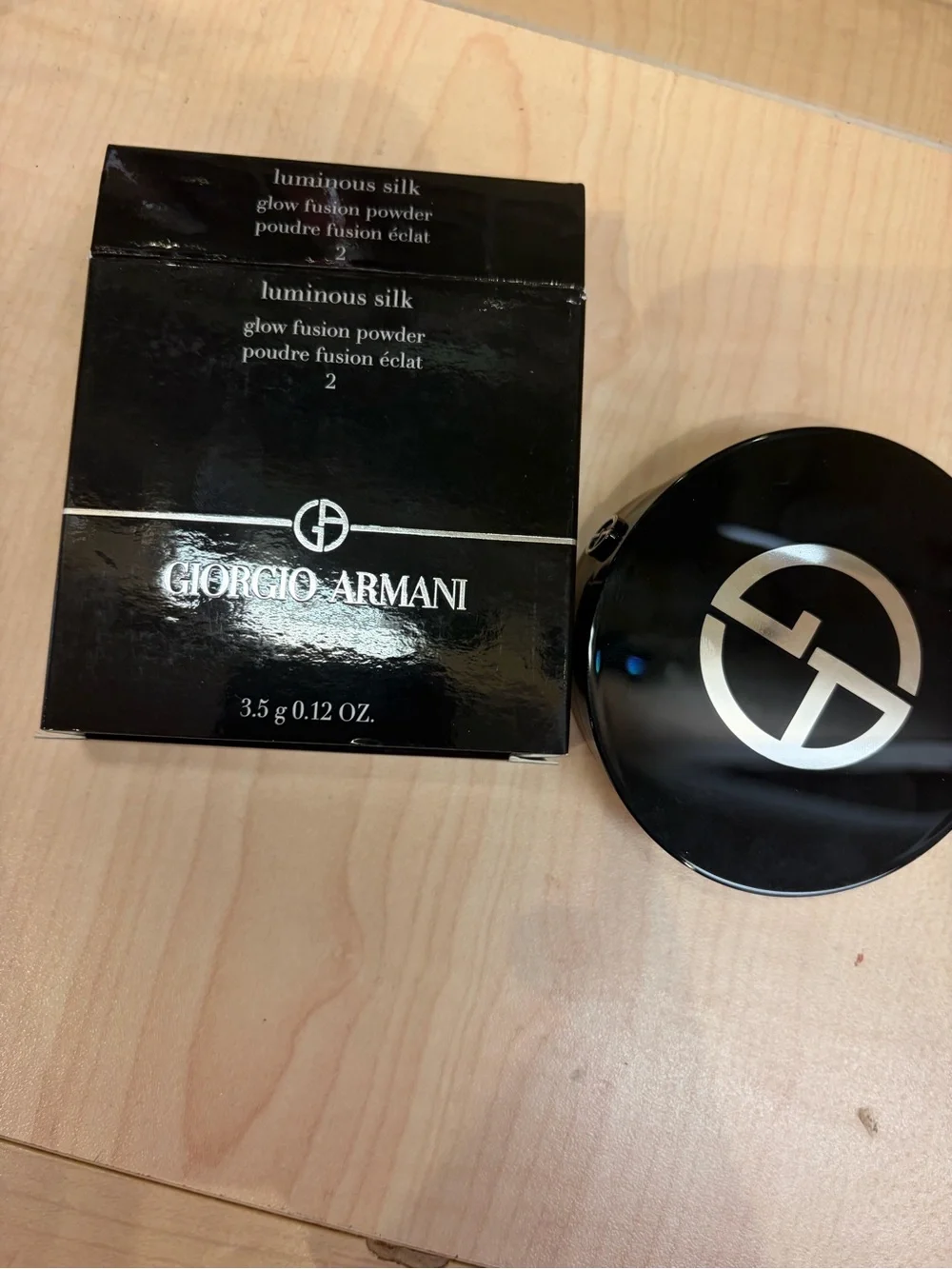 Giorgio Armani Luminous Silk Glow Fusion Powder #2 - Size 3.5 g / 0.12 Oz. New