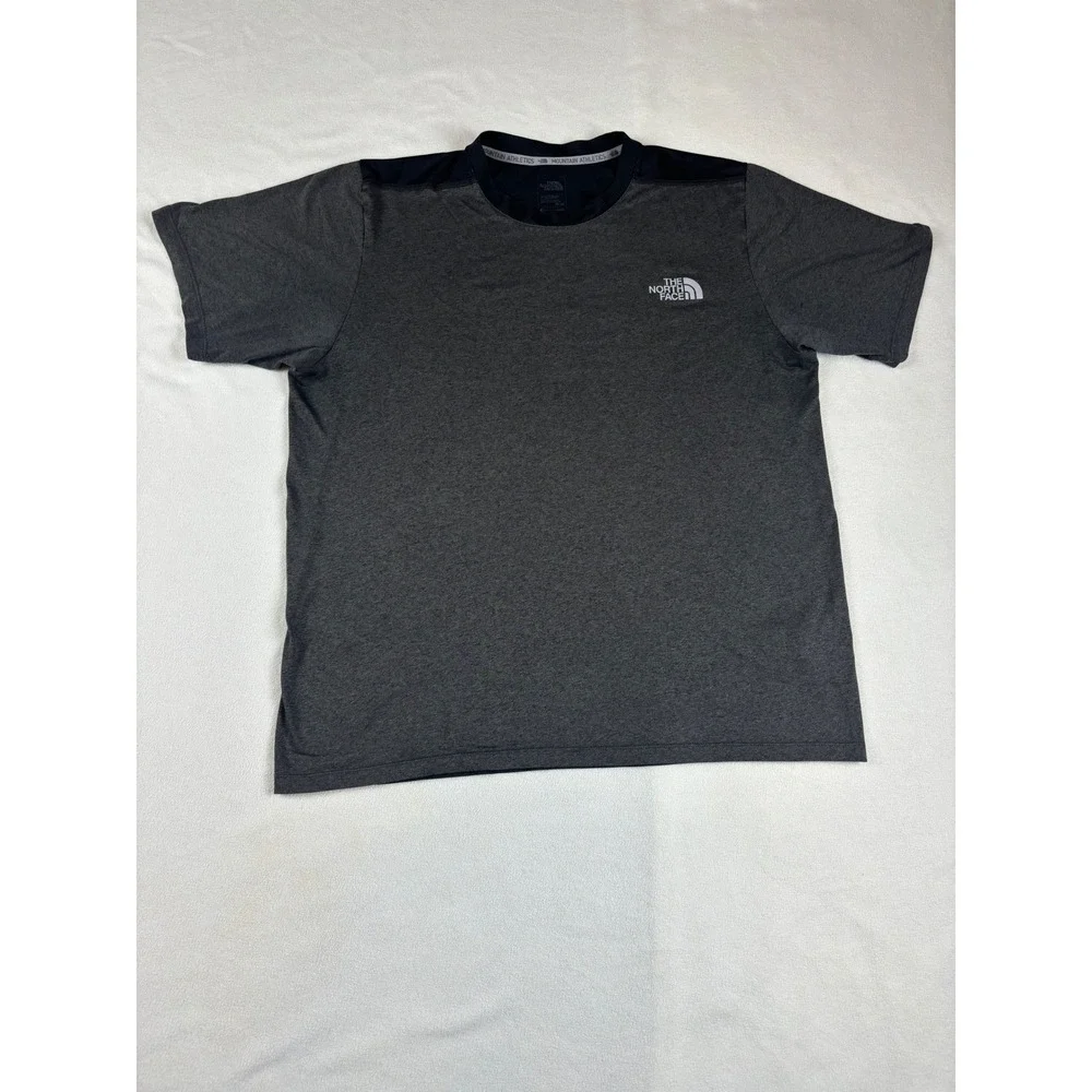 The North Face Mountain‎ Athletics Mens M Gray FlashDry Training T-Shirt Heather