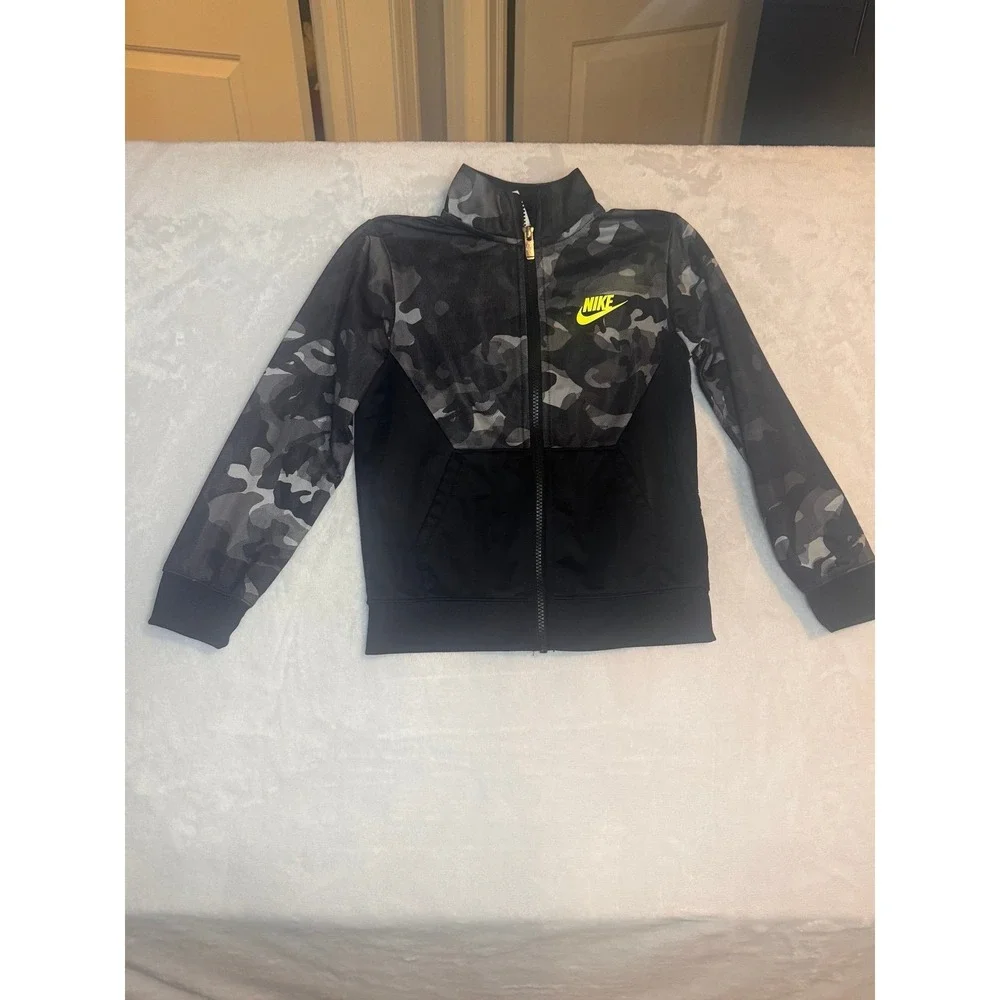 Nike zip up‎ boys size 7