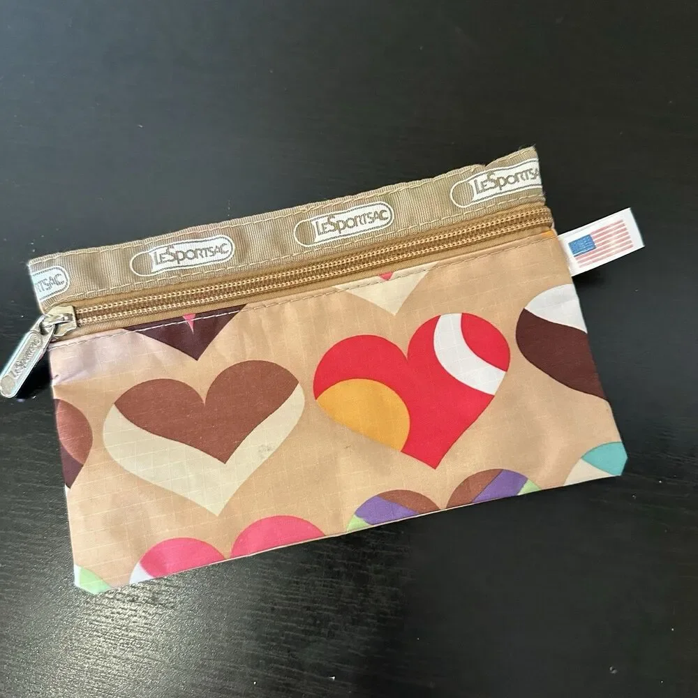 LeSportSac Cosmetic Pouch Wallet‎ Bag Tan W/ Multi Colored Hearts