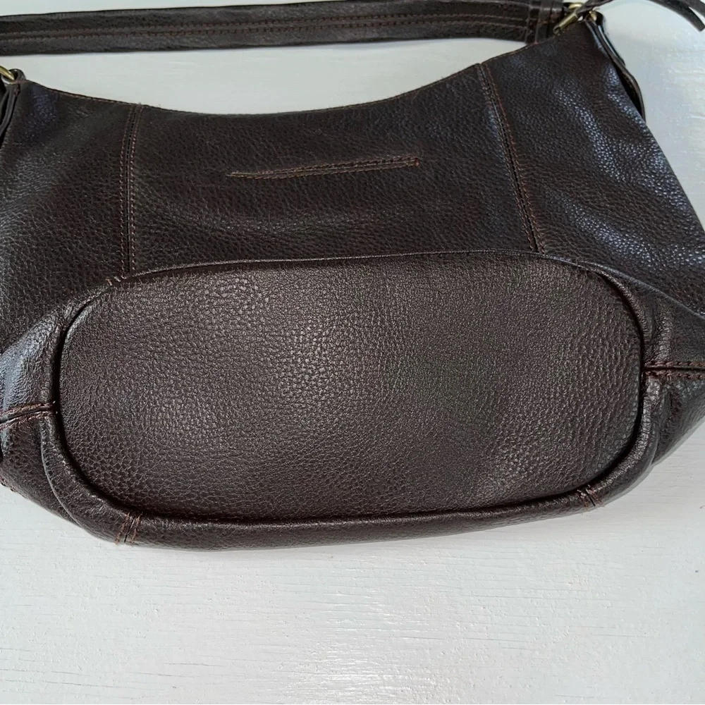 The Sak brown leather