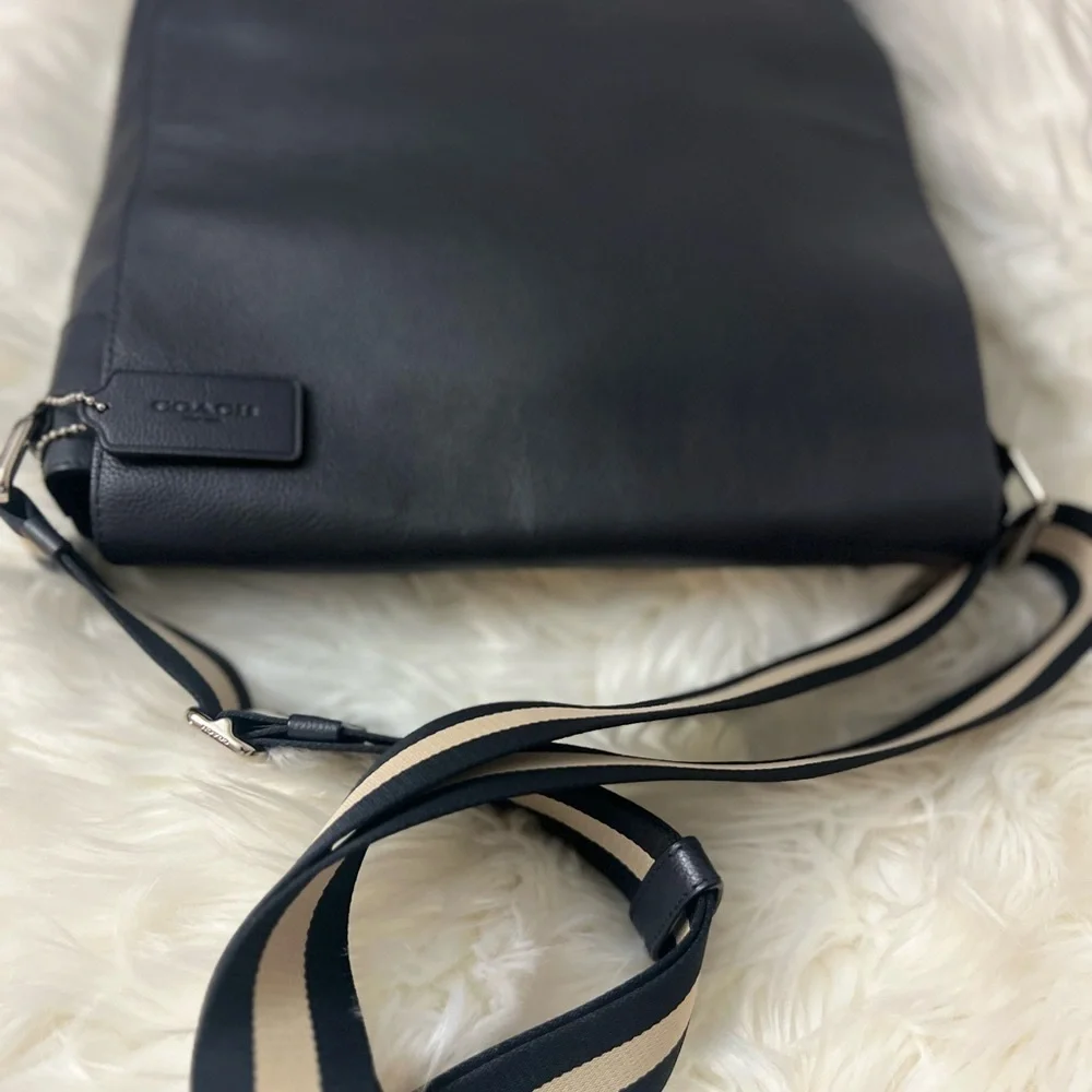 N/A coach style