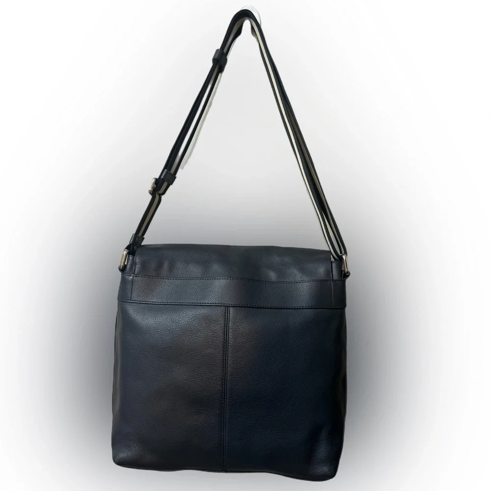 N/A coach style
