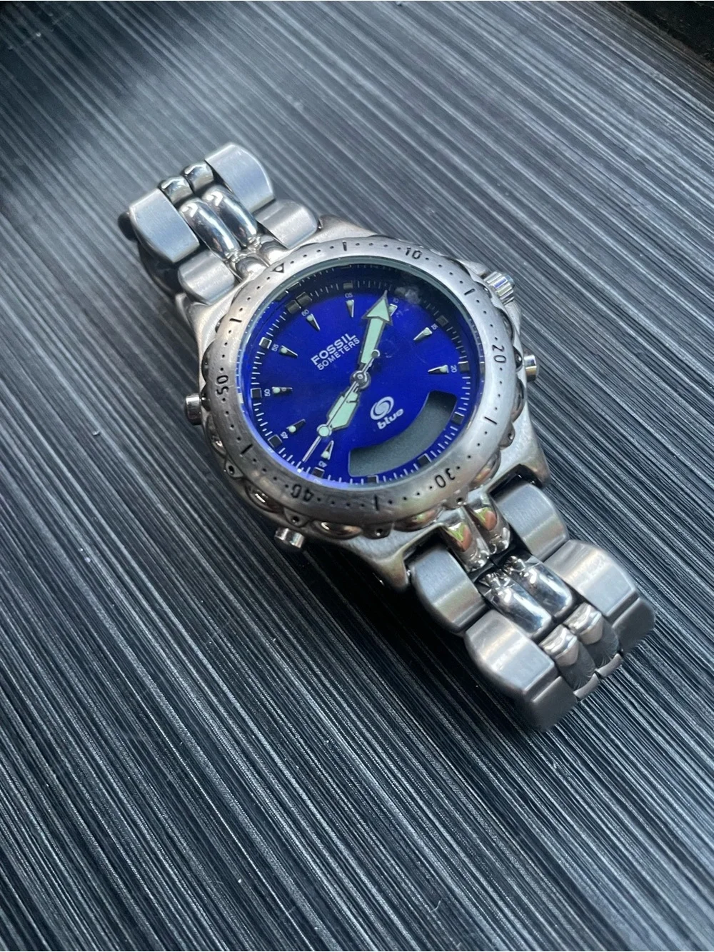Fossil robust stainless