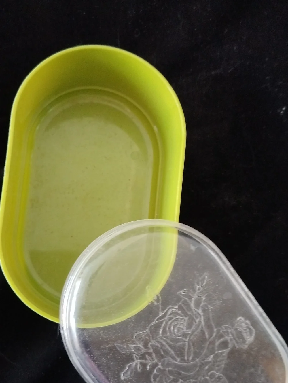 N/A green oval