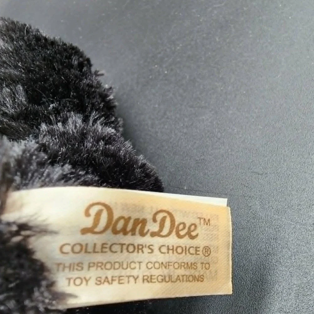 Dan Dee 10 woodland sealed