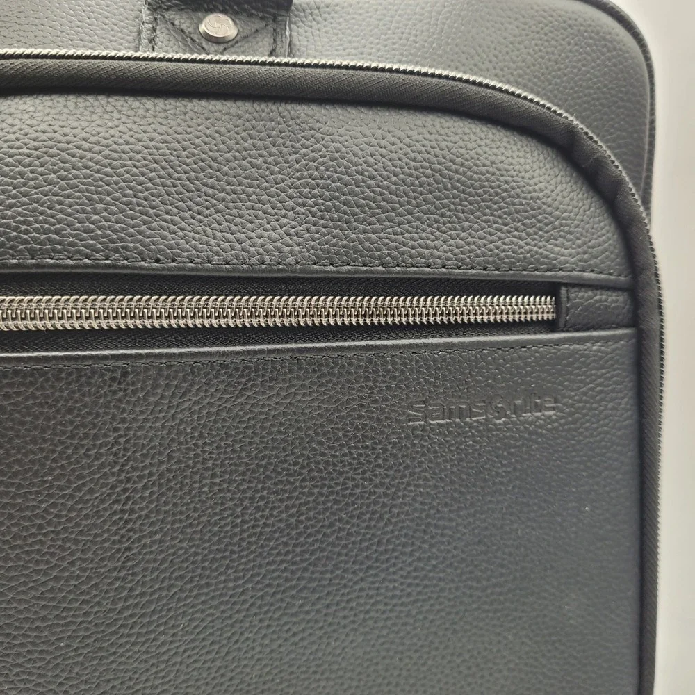 Samsonite commutes minimal you