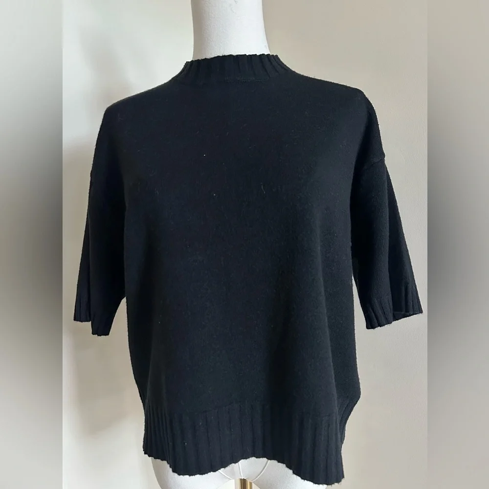 Black Short Sleeve Sweater- One Size-NWOT