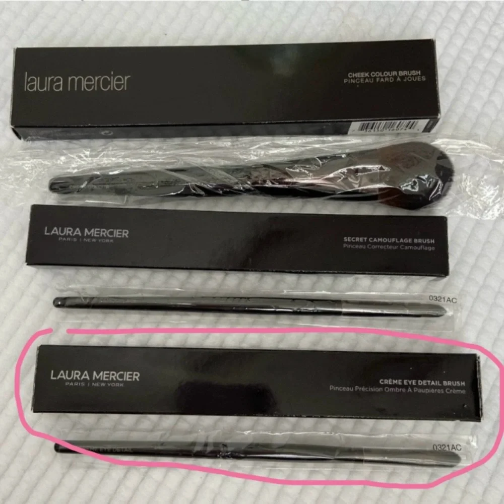 laura mercier nars closes wear