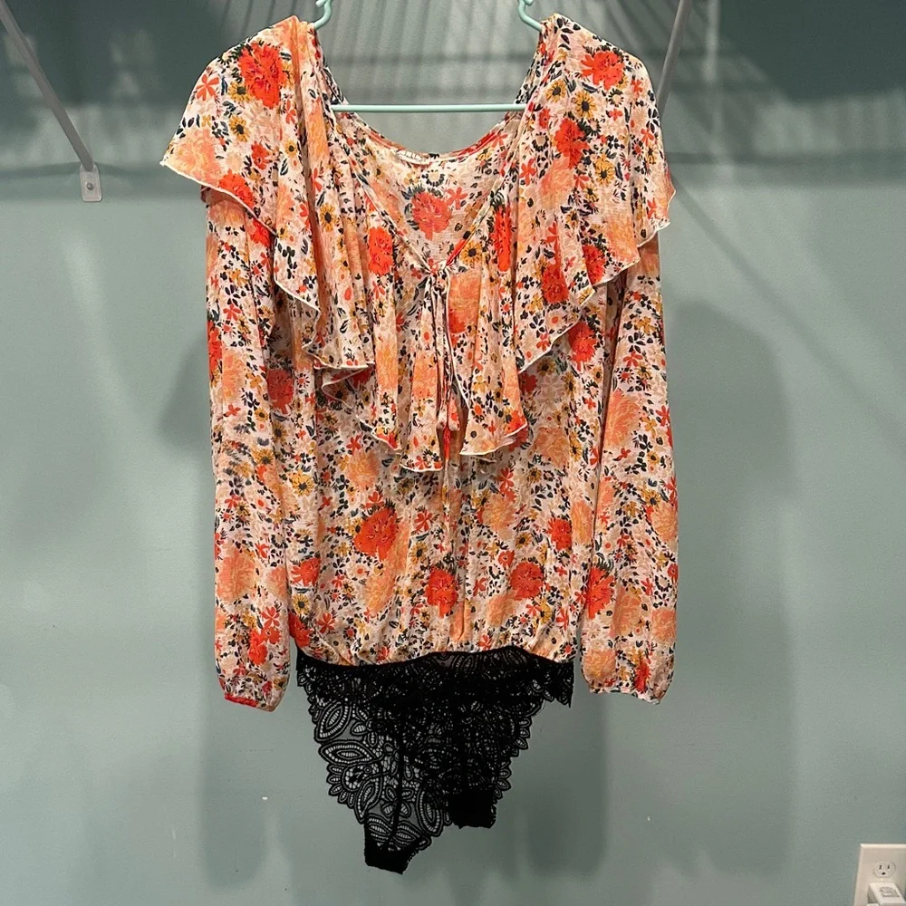 Free People Floral Ruffle bodysuit - Red and Orange