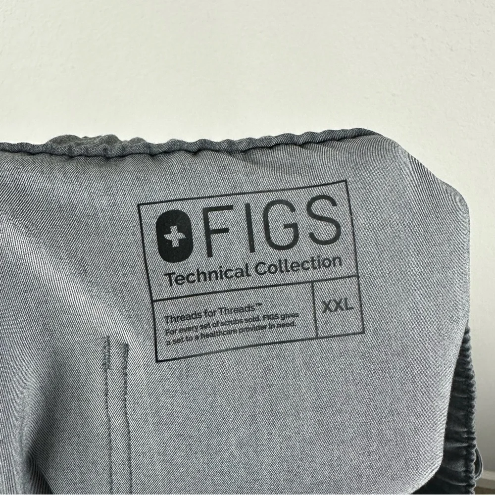 Figs men’s graphite