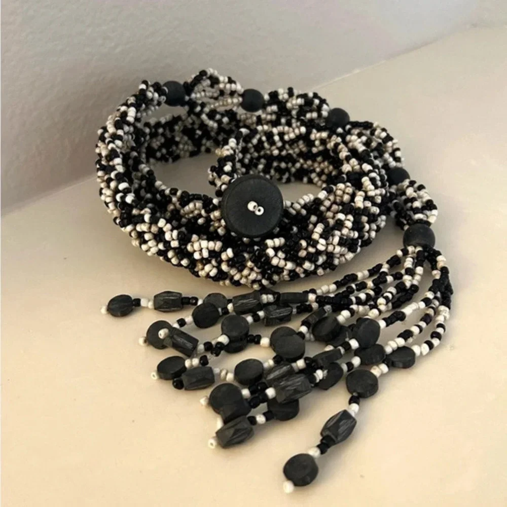 Beaded‎ Belt Black/White-Made in Indonesia