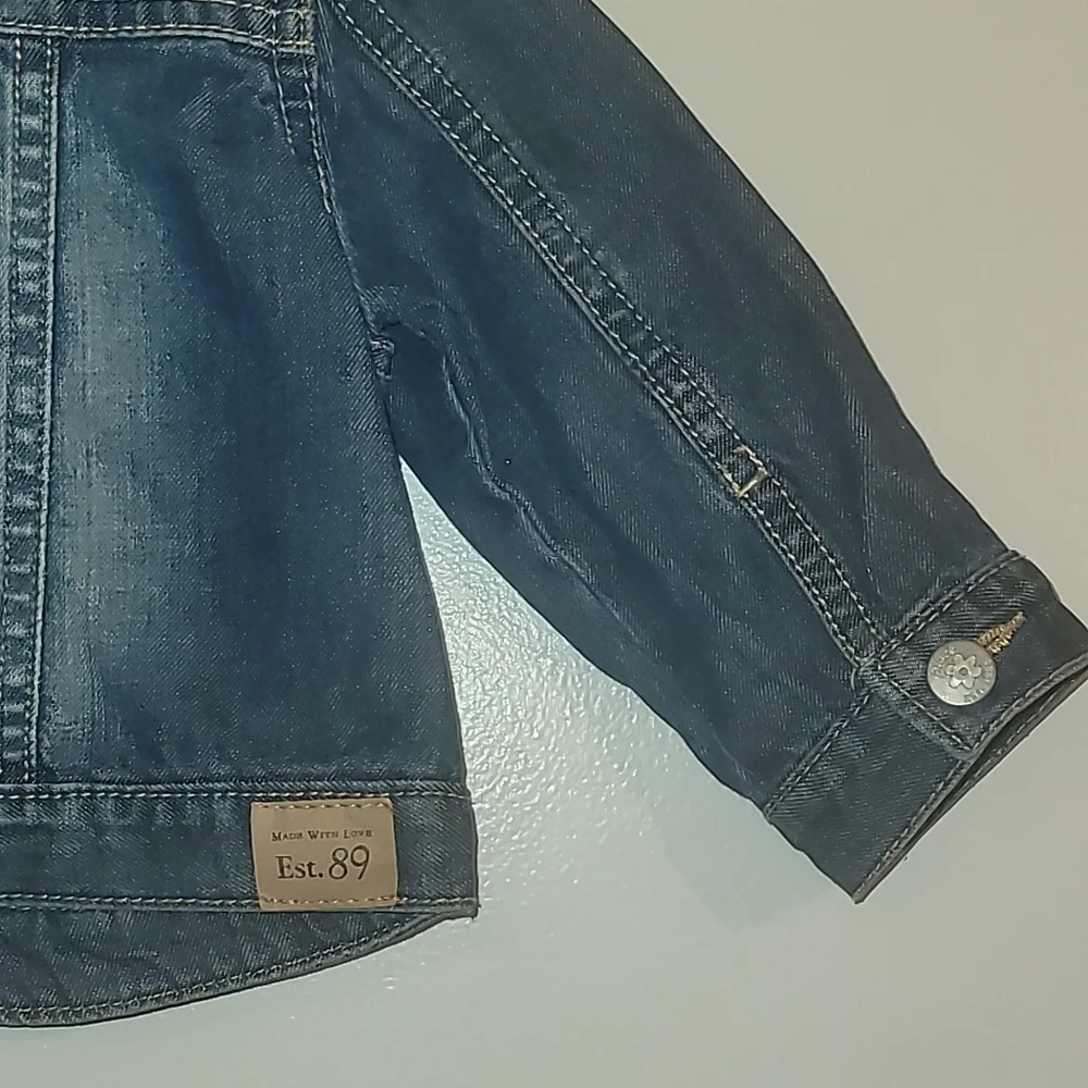Place classic denim