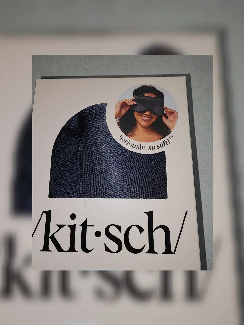 Kitsch contour pillow