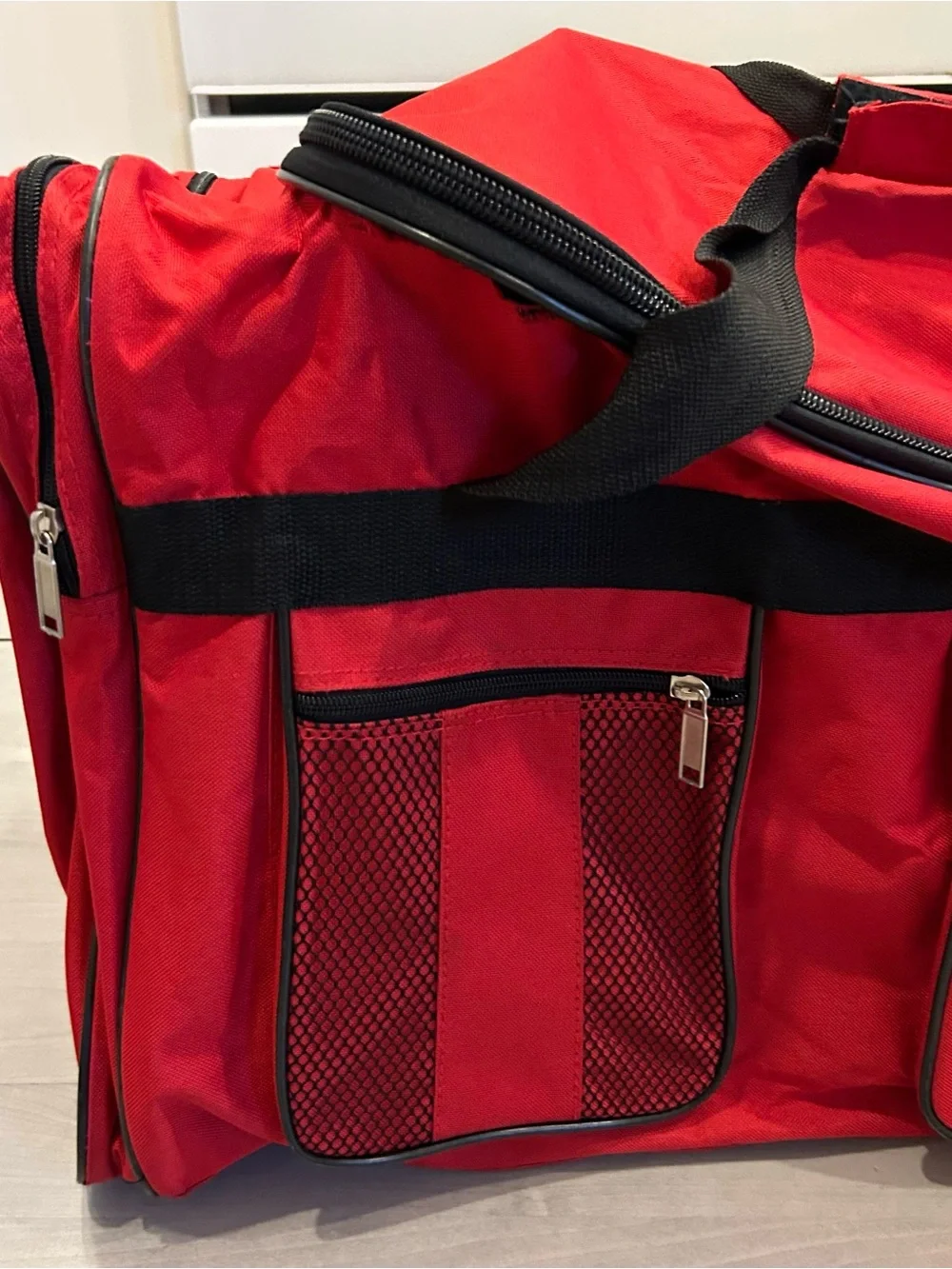 American Uni Large Red Duffel Bag Travel Gym Sports Luggage Multi Pocket 27”