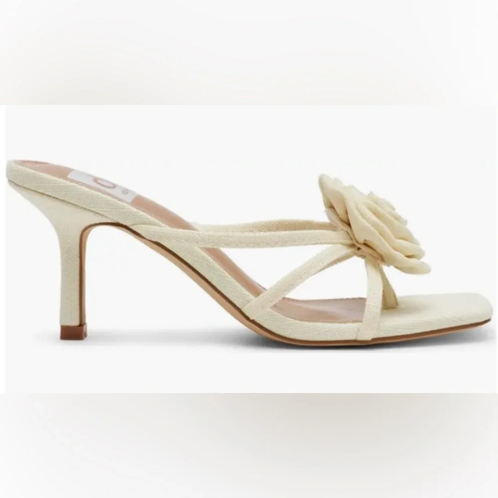 Dolce Vita details care