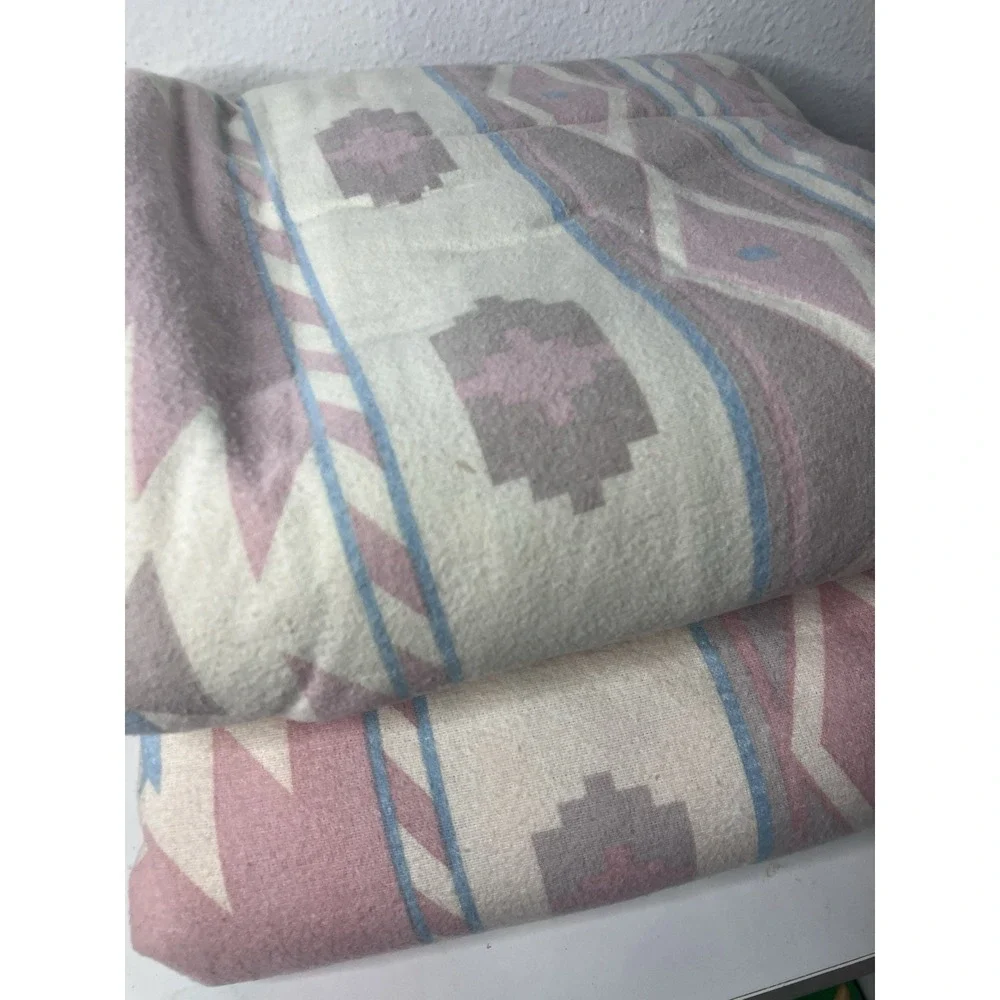 Vintage 80s Dept Store Boho Aztec 4 pc. King Sheet Set Pastel Southwestern