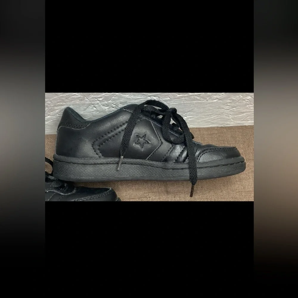 Rare Converse Junior Sneakers All Black Leather Lace Up Size 13.5 Monochrome