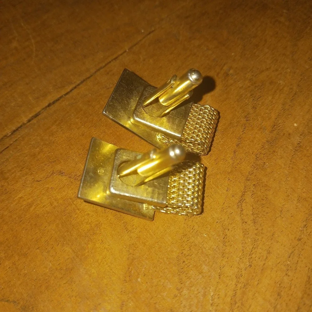 The Unbranded Brand vintage gold