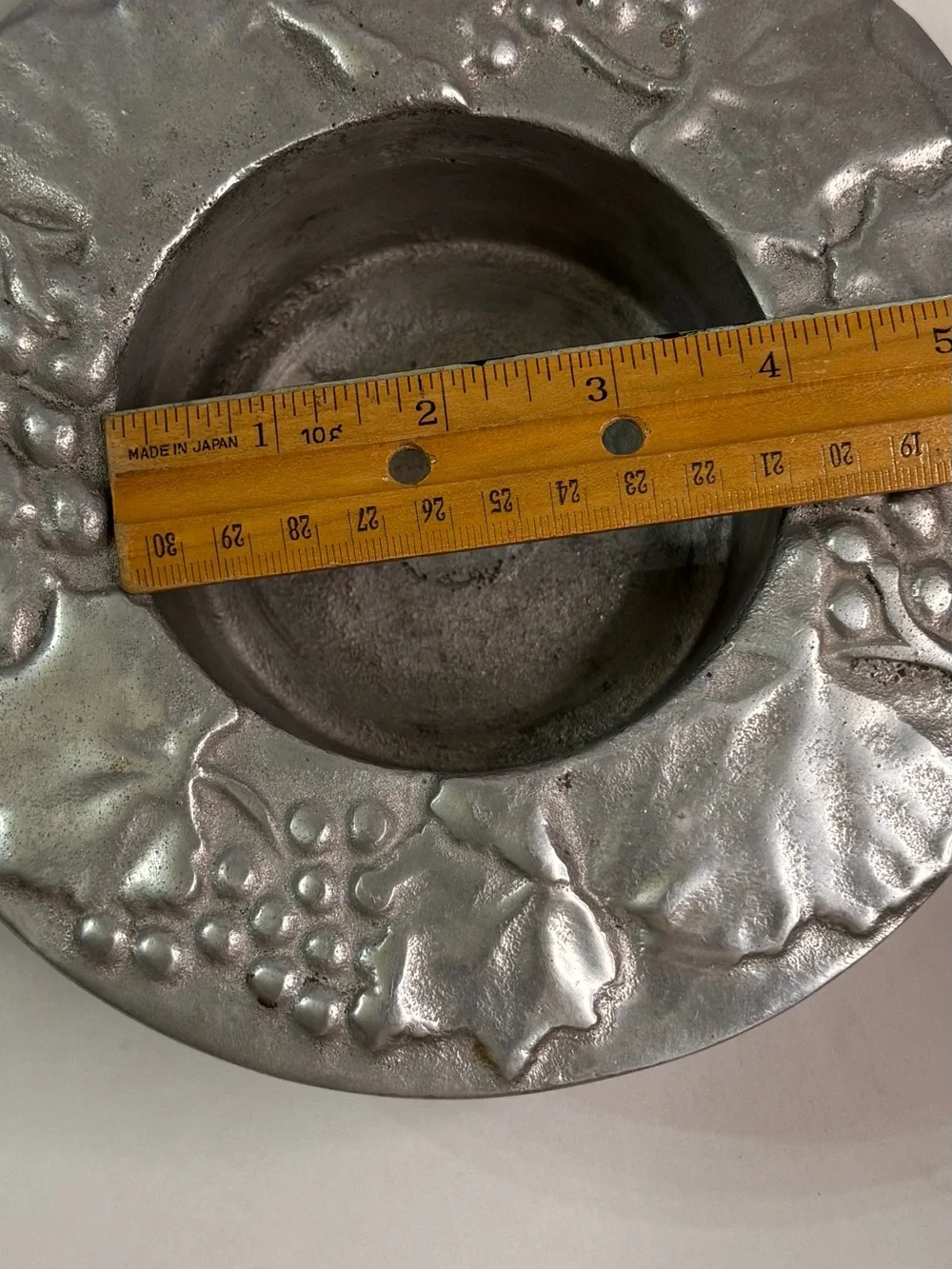 Decorative Silver Grape Motif Wine Bottle Holder  - Home Dining
