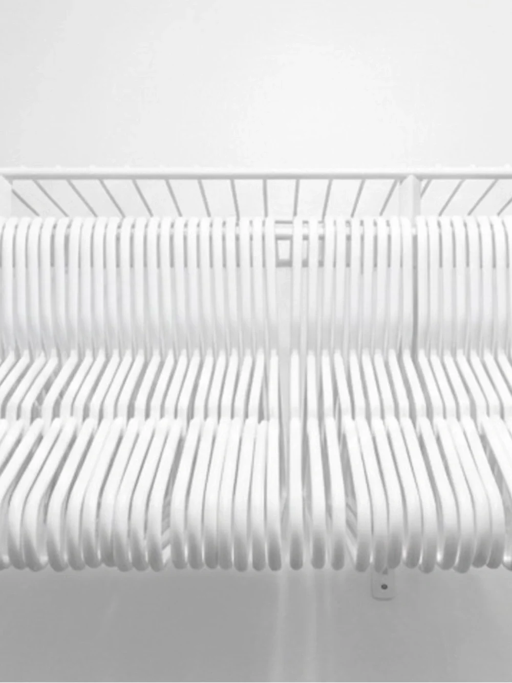 Mainstays White Plastic Clothing Hangers – Standard Size (15 Pack)