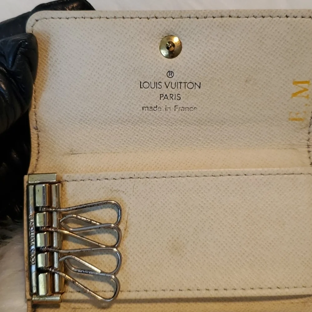 Louis Vuitton dirt spots