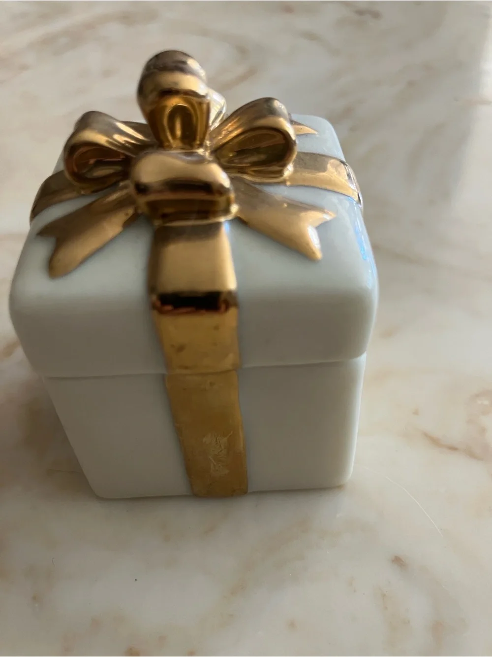 Lenox compact porcelain