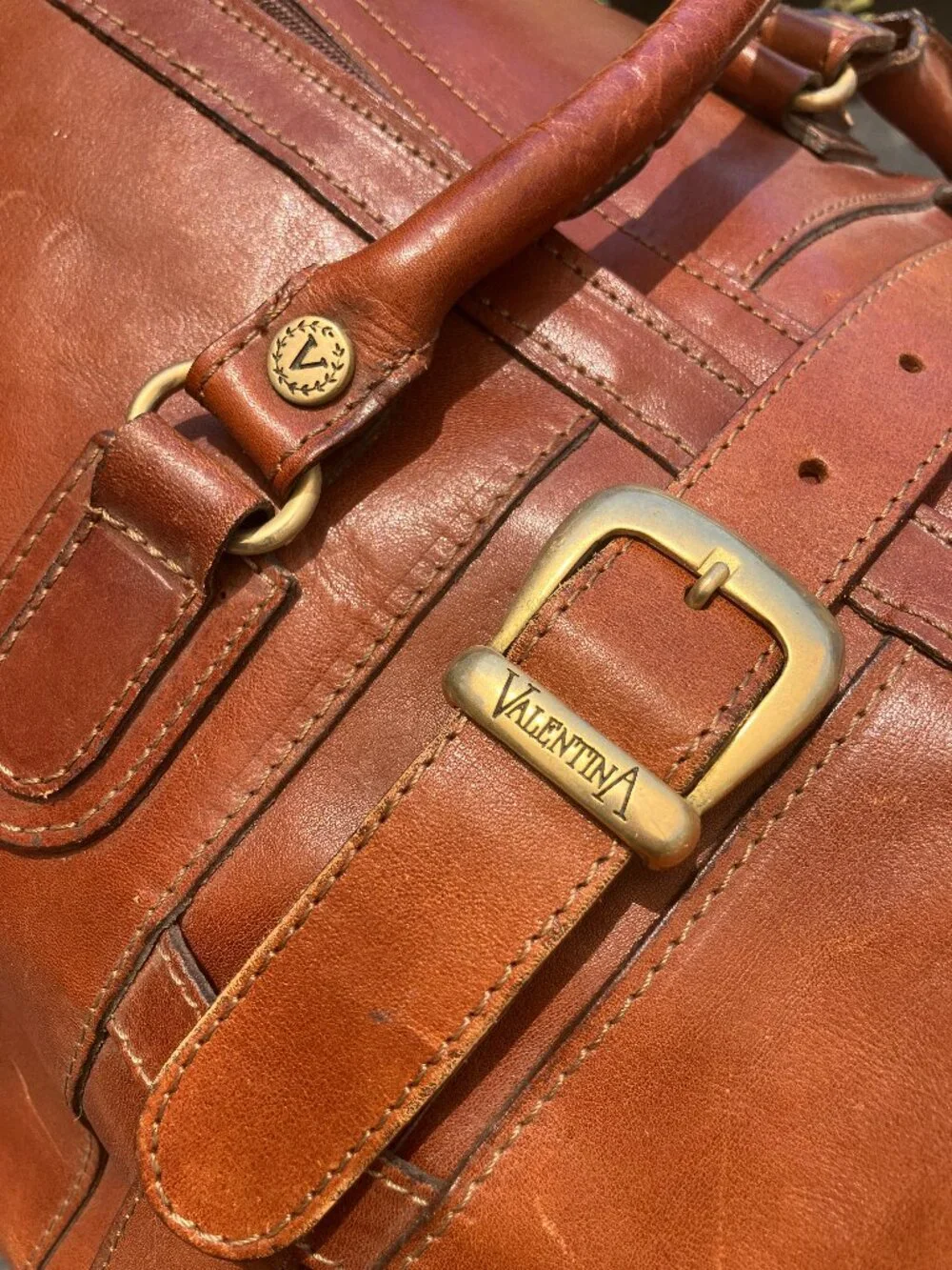 Valentina Italian Leather Duffle Bag with Original card, lock & keys *Vintage*