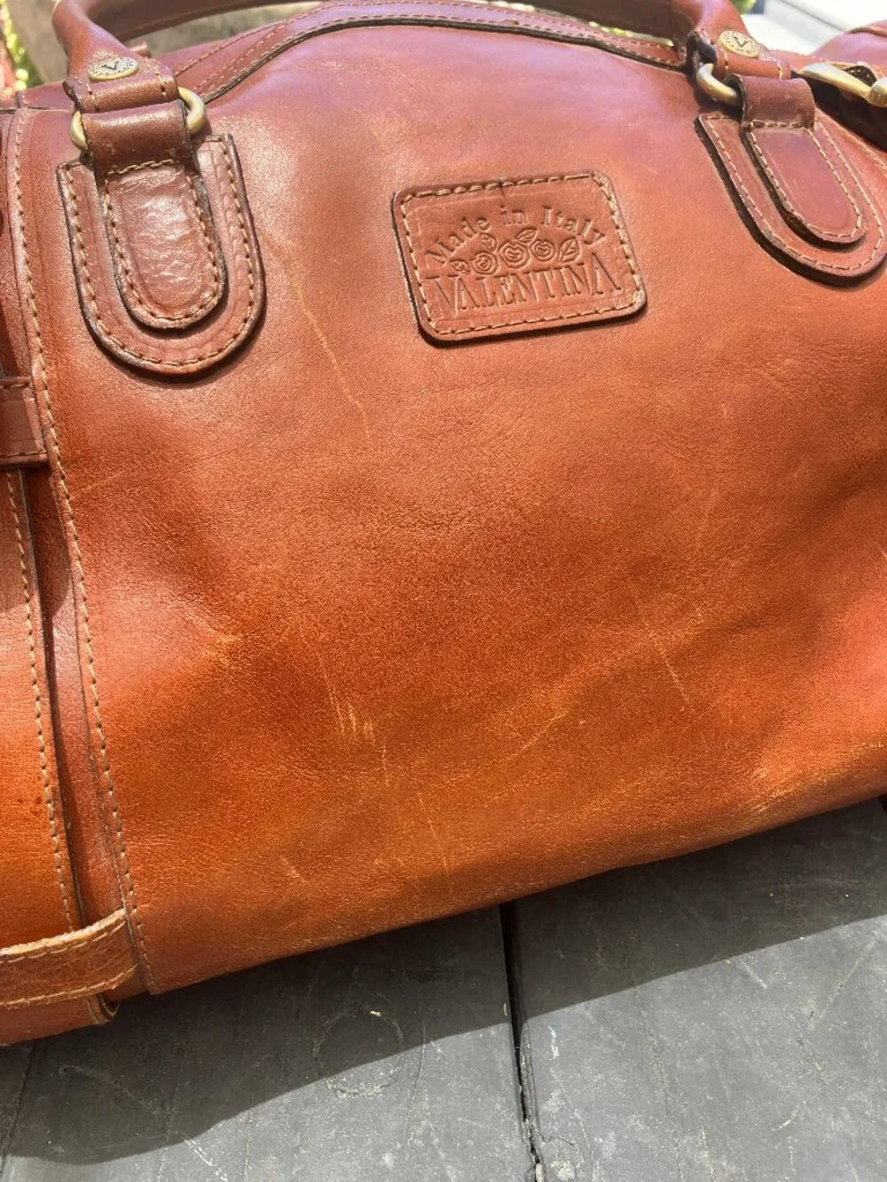 Valentina Italian Leather Duffle Bag with Original card, lock & keys *Vintage*