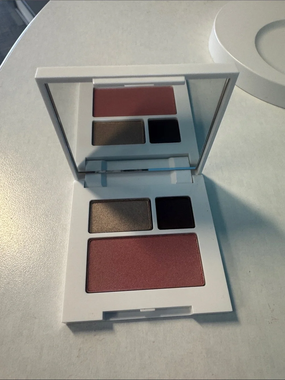 Clinique mirrored compact